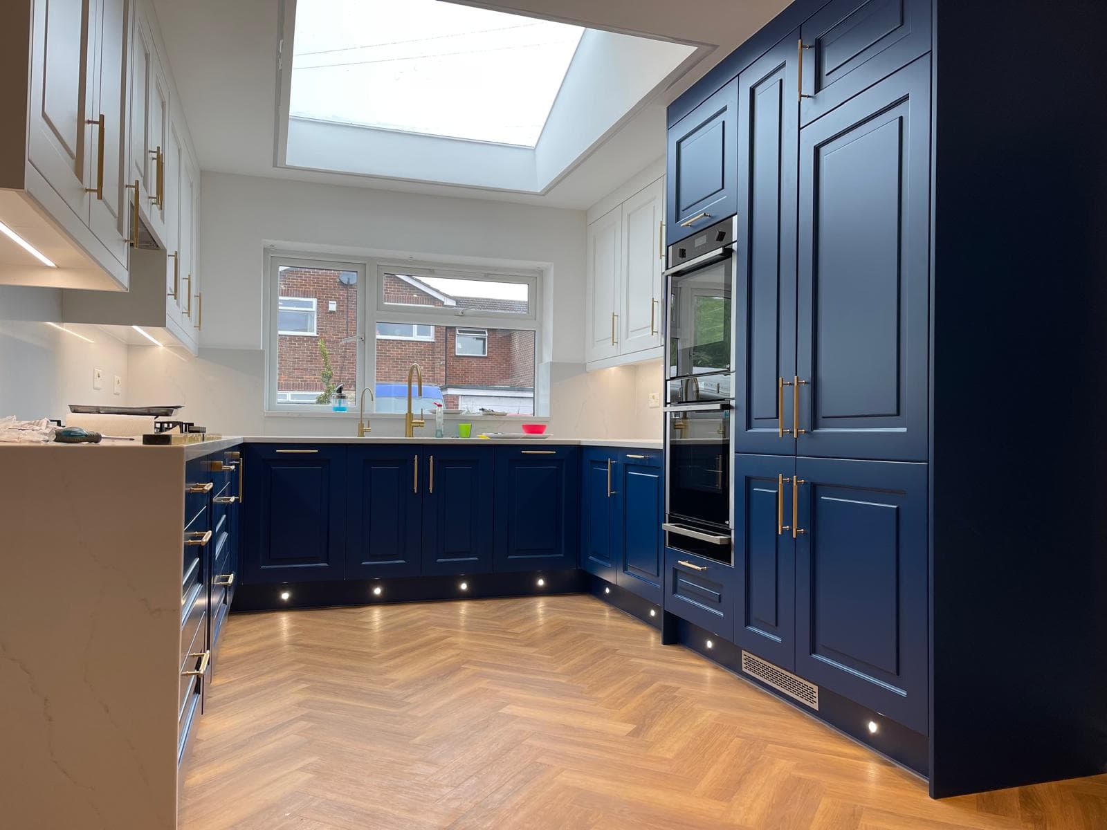 Modern Kitchen Suite